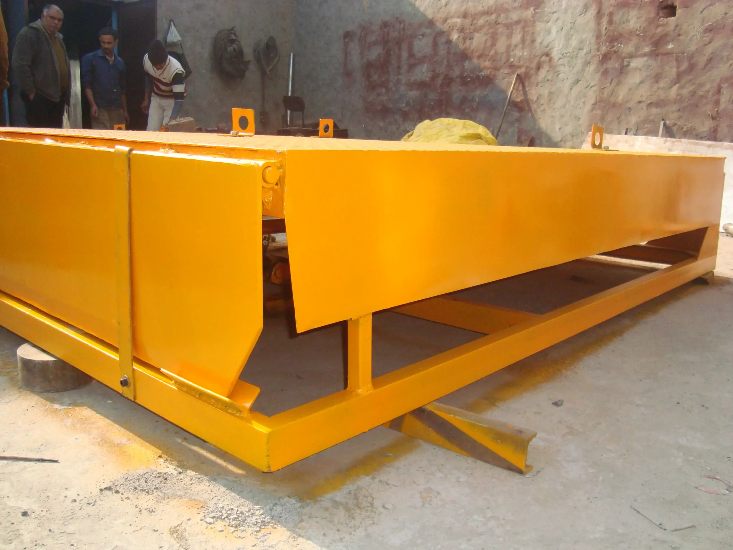 Advance automation - dock leveler
